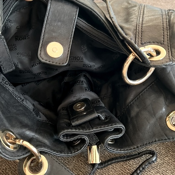 MICHAEL KORS Black Soft Leather Pleated Drawstring Satchel Gold Bag - Picture 10 of 12